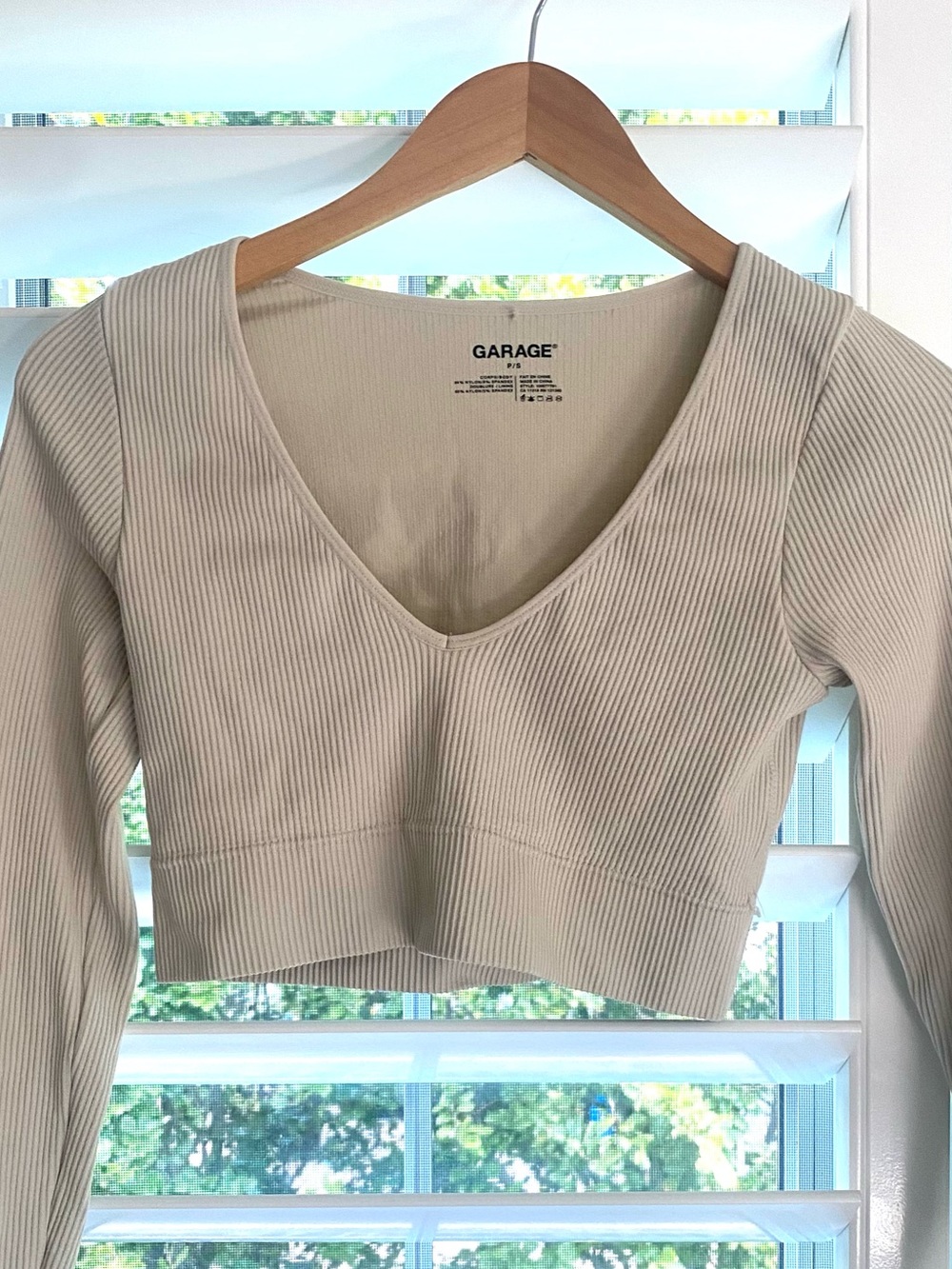 Garage Beige Ribbed V‑Neck Long‑Sleeve Crop Top